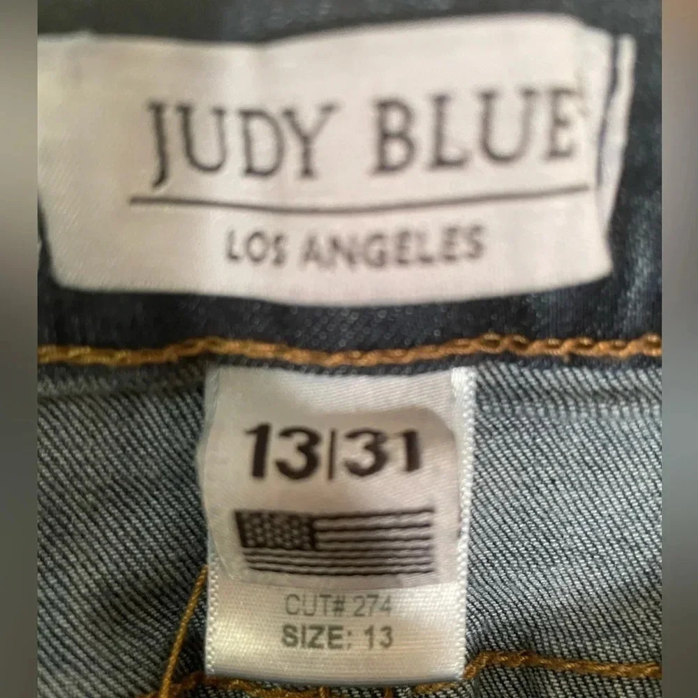 Judy Blue Stretchy Mid Rise Skinny Jeans, Made in USA, Size 13 - Picture 2 of 8